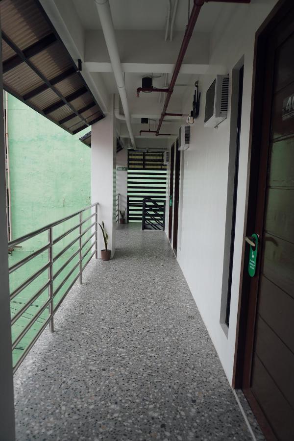 Cebu Backpackers Hostel Exterior photo